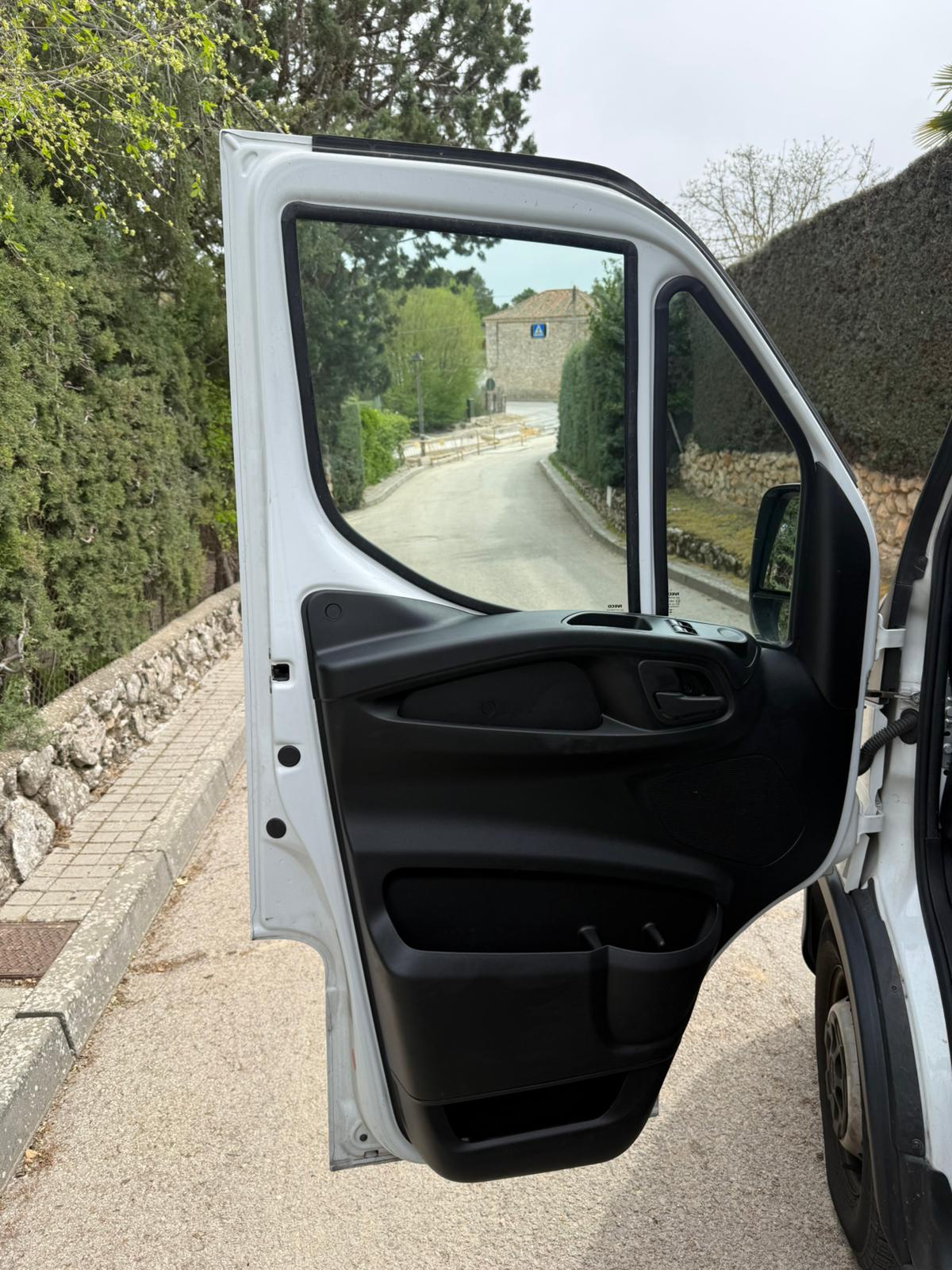 Iveco Daily 35S16 L4 H2 2.3 156Cv - Imagen 9