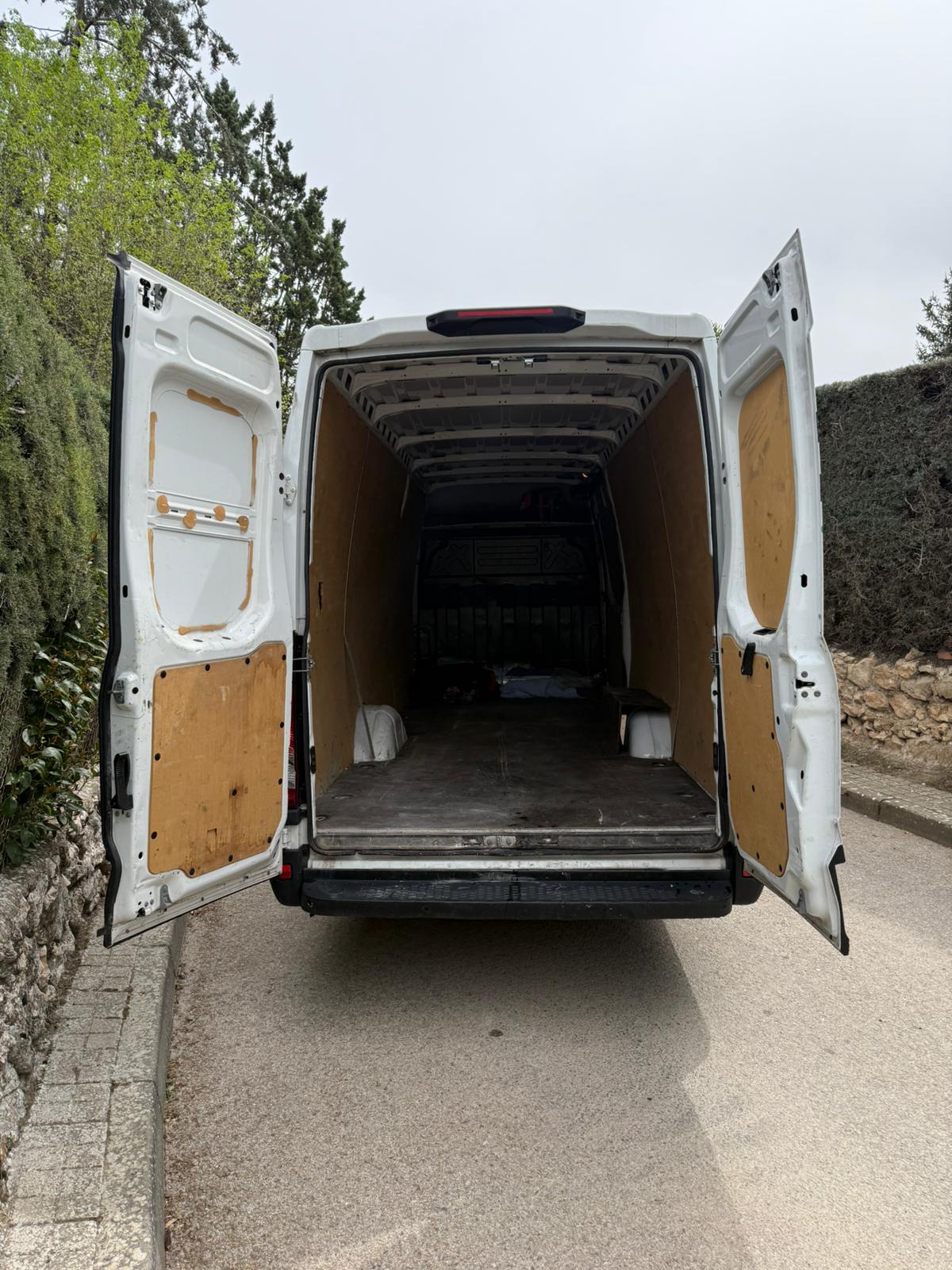 Iveco Daily 35S16 L4 H2 2.3 156Cv - Imagen 6