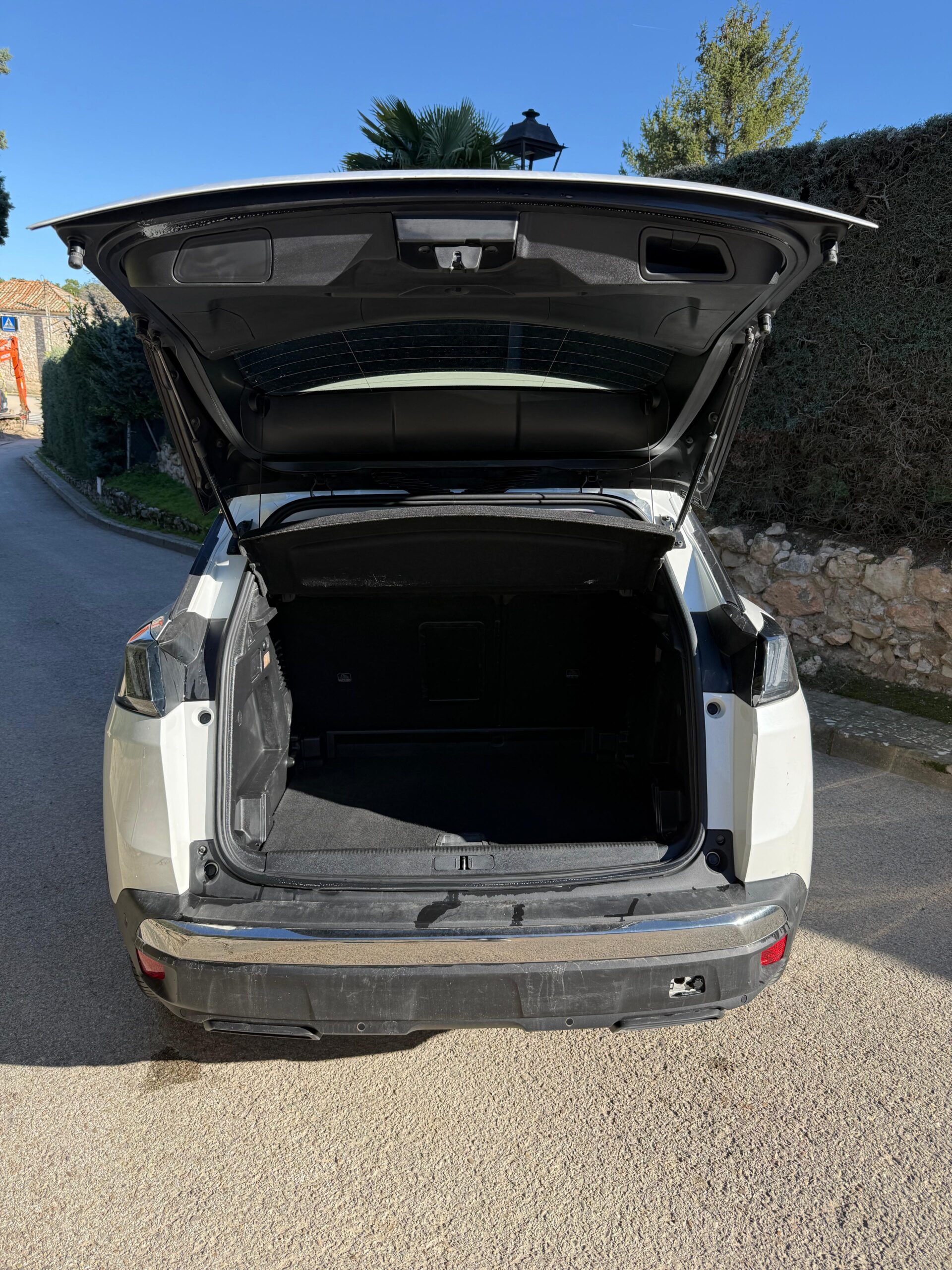 Peugeot 3008 Allure EAT8 1.5BlueHDi 130Cv - Imagen 10