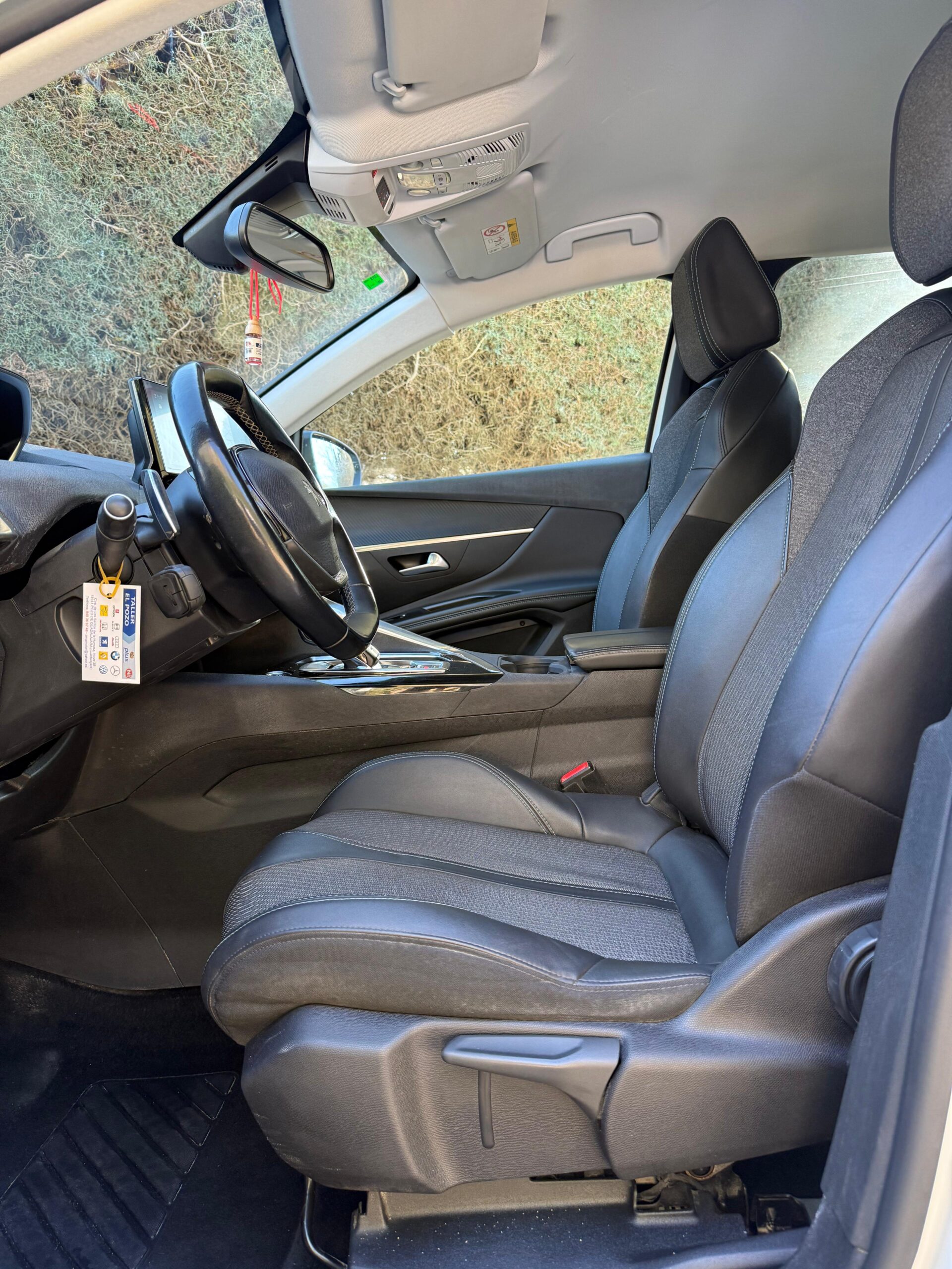 Peugeot 3008 Allure EAT8 1.5BlueHDi 130Cv - Imagen 14