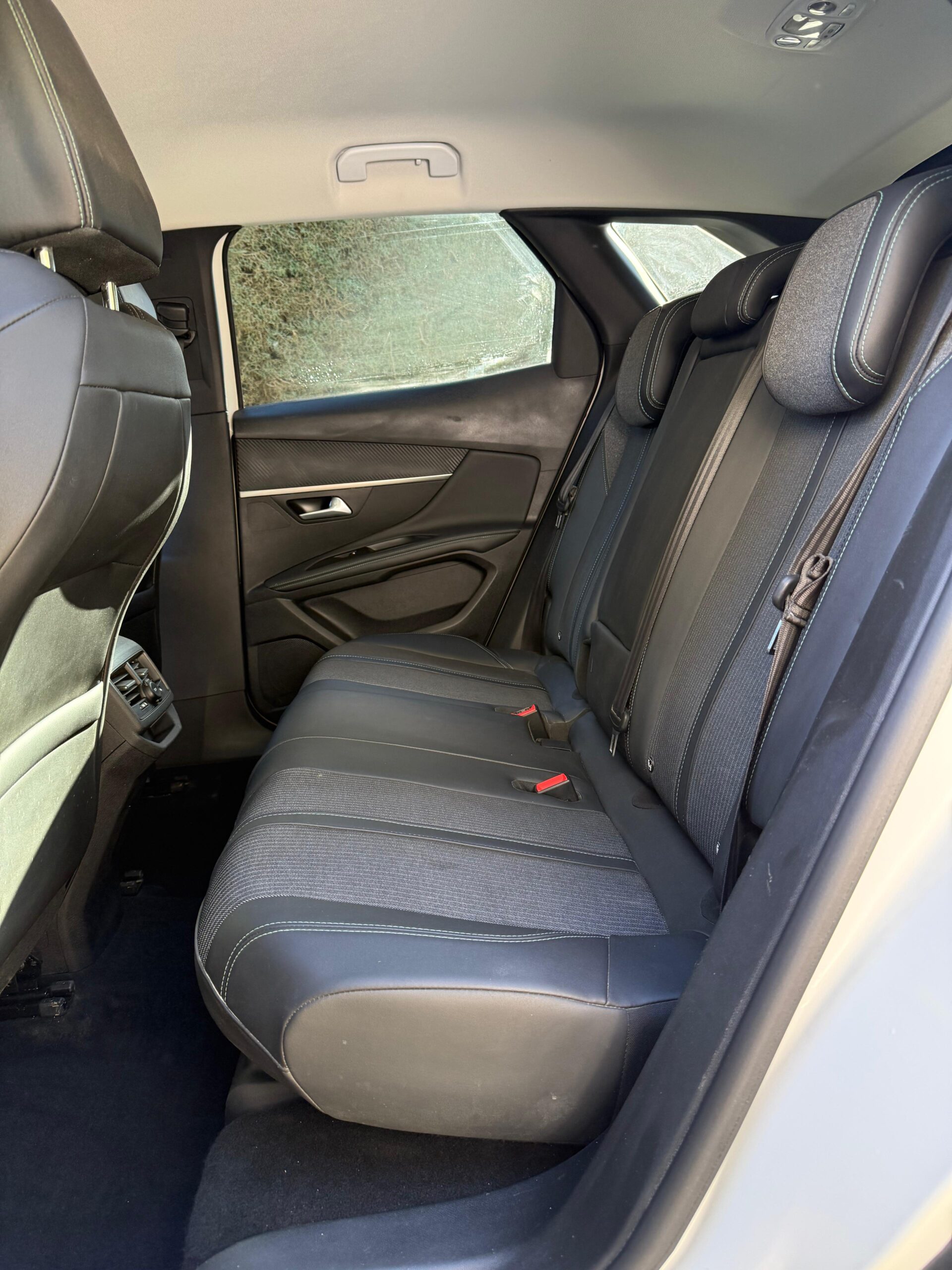 Peugeot 3008 Allure EAT8 1.5BlueHDi 130Cv - Imagen 24