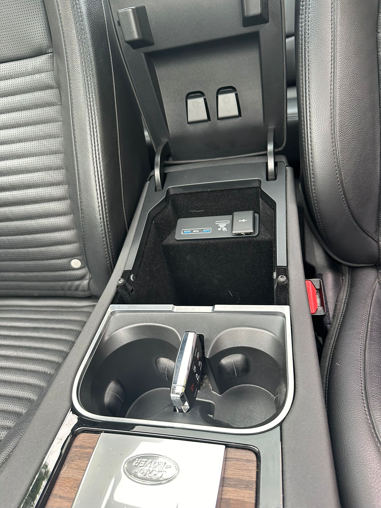 Land Rover Discovery Sport MHEV Auto S 2.0Si 249Cv - Imagen 29