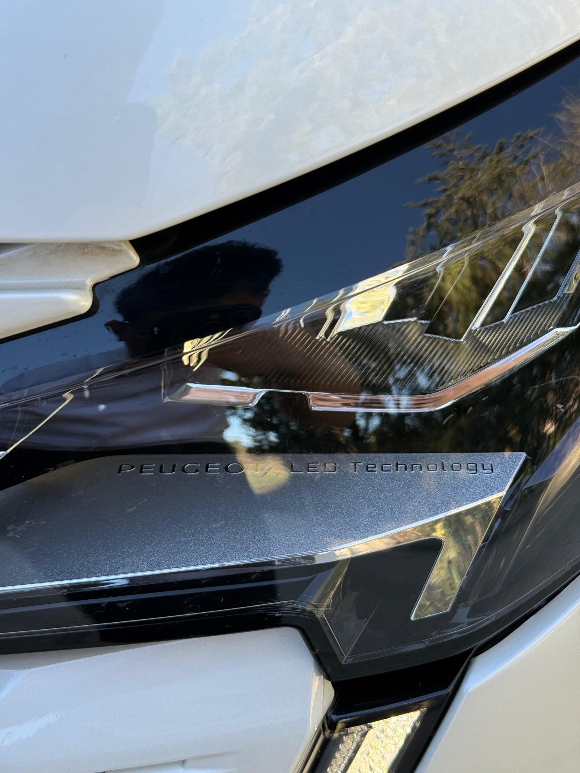 Peugeot 3008 Allure EAT8 1.5BlueHDi 130Cv - Imagen 4
