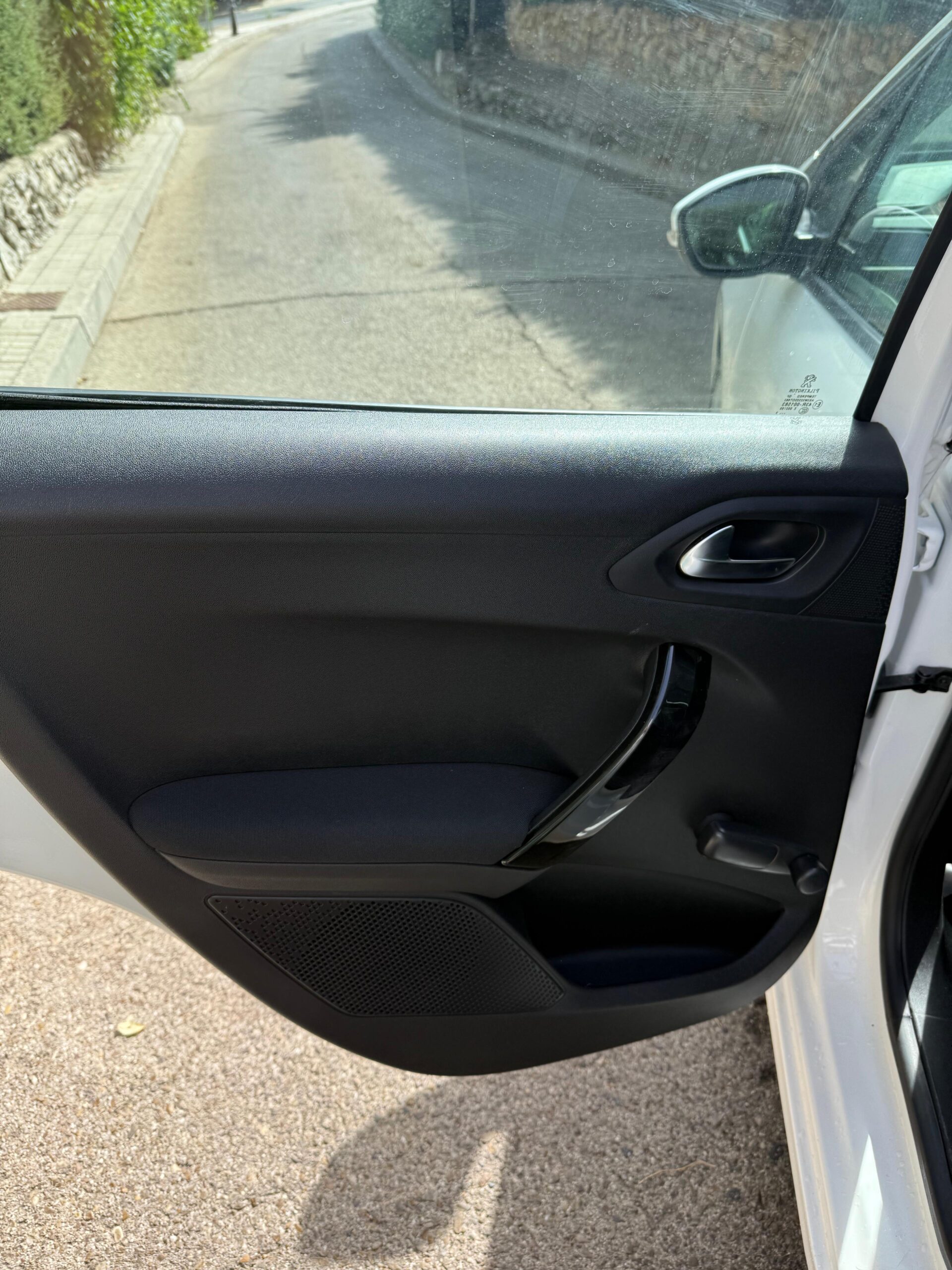 Peugeot 208 Active 1.5BlueHDi 100Cv - Imagen 20