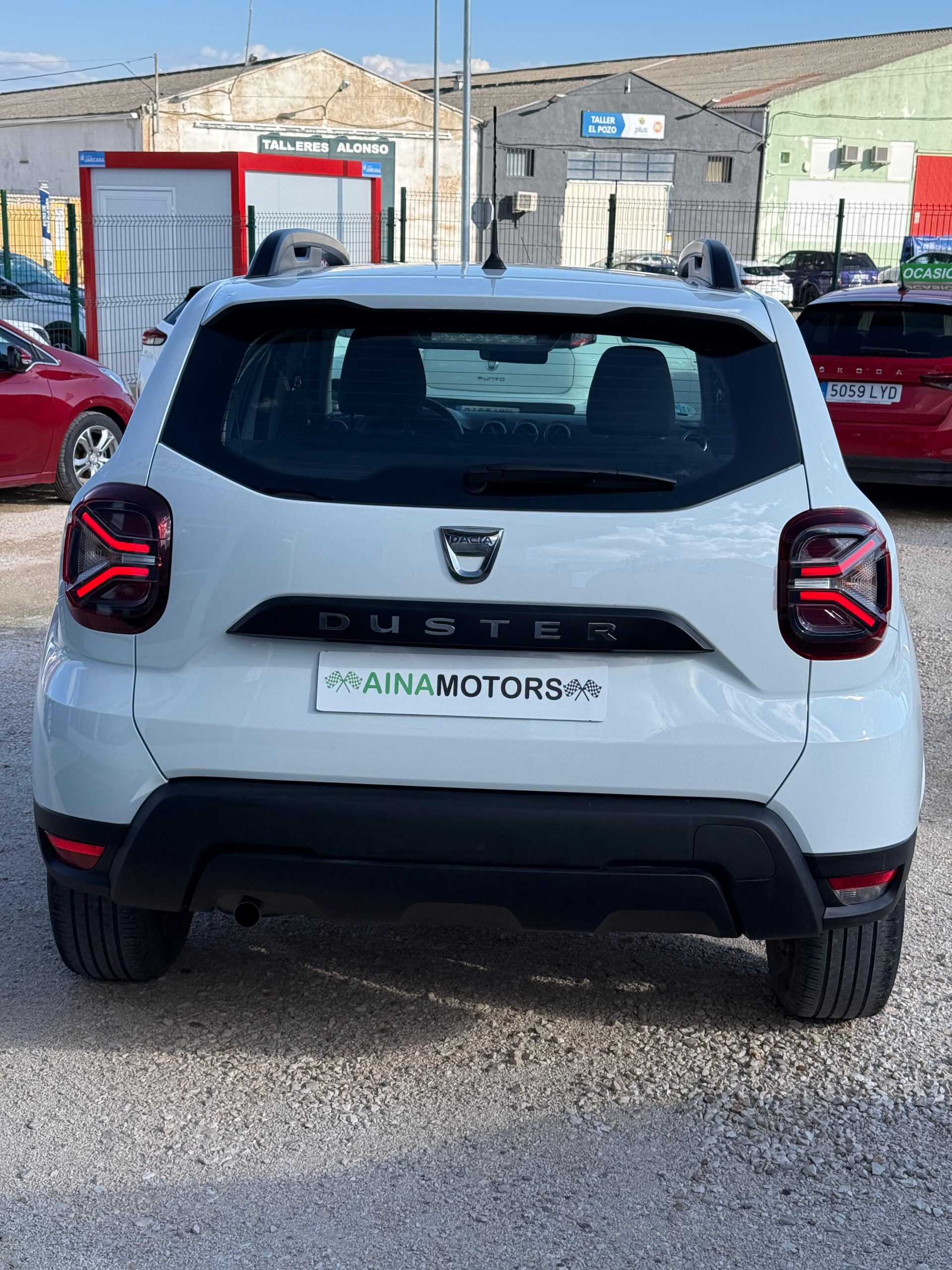 Dacia Duster Essential GLP 1.0TCe 100Cv - Imagen 8