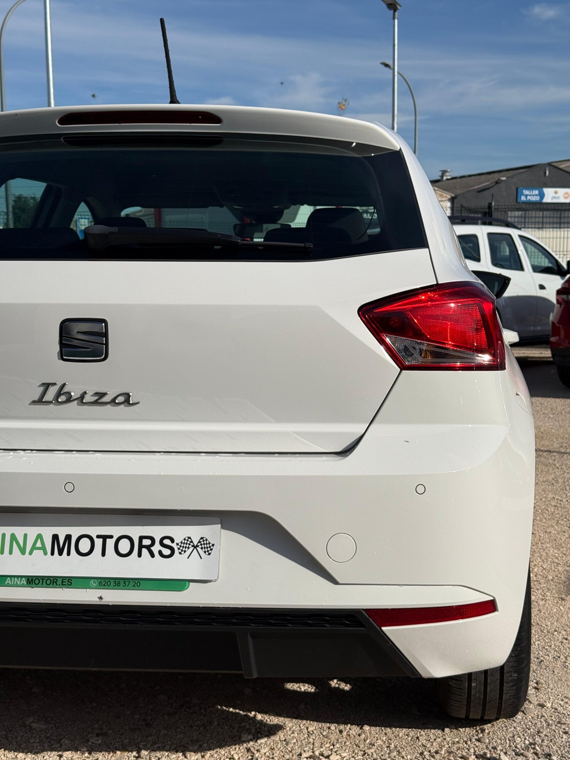 SEAT Ibiza Reference XL 1.0MPi 80Cv - Imagen 10