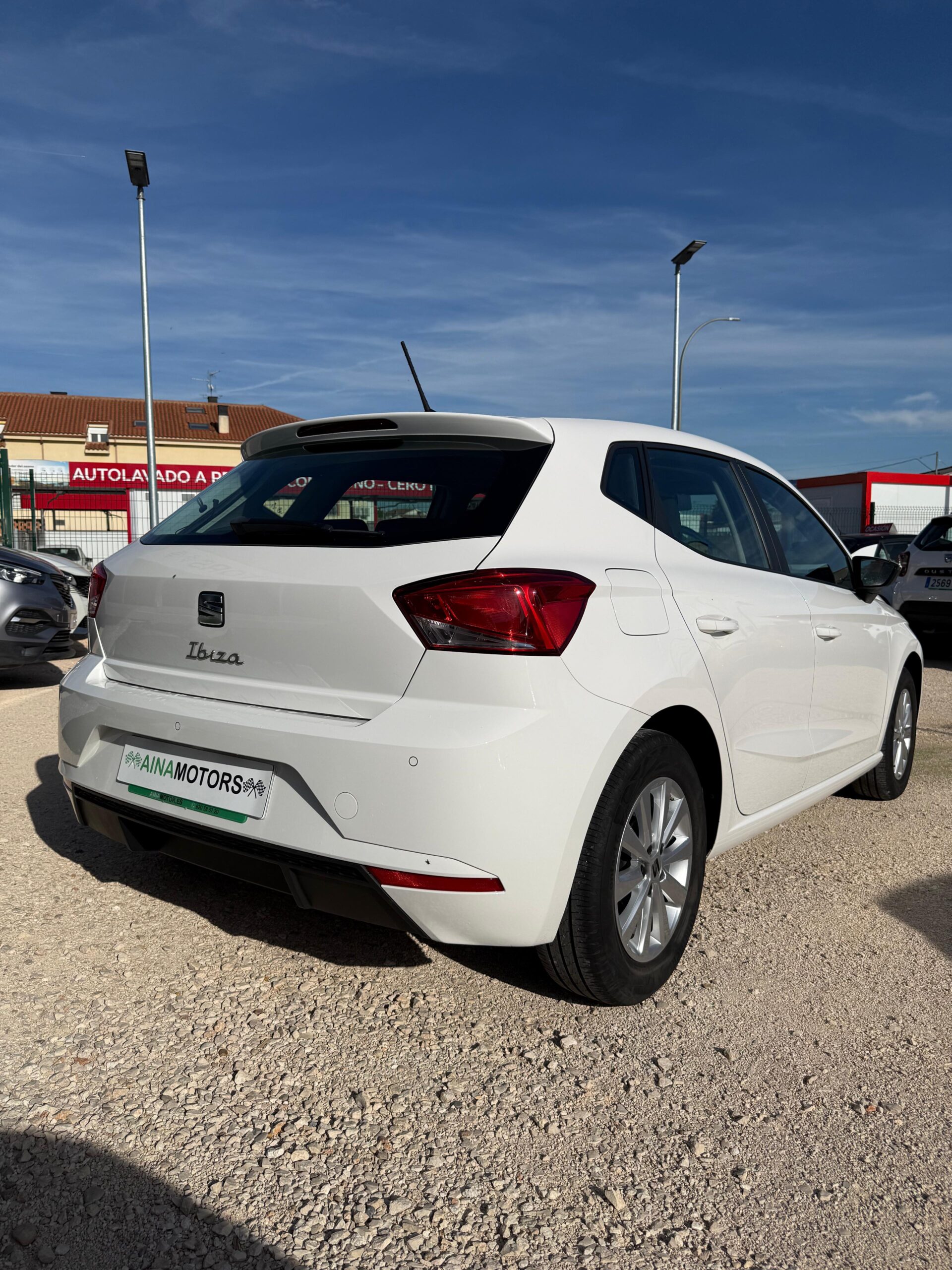 SEAT Ibiza Reference XL 1.0MPi 80Cv - Imagen 11