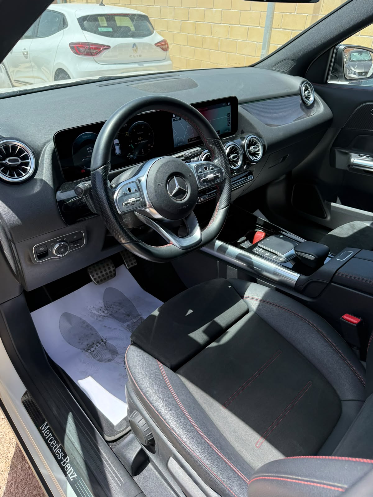 Mercedes-Benz Gla 200 D AMG-Line 8G-DTC - Imagen 9