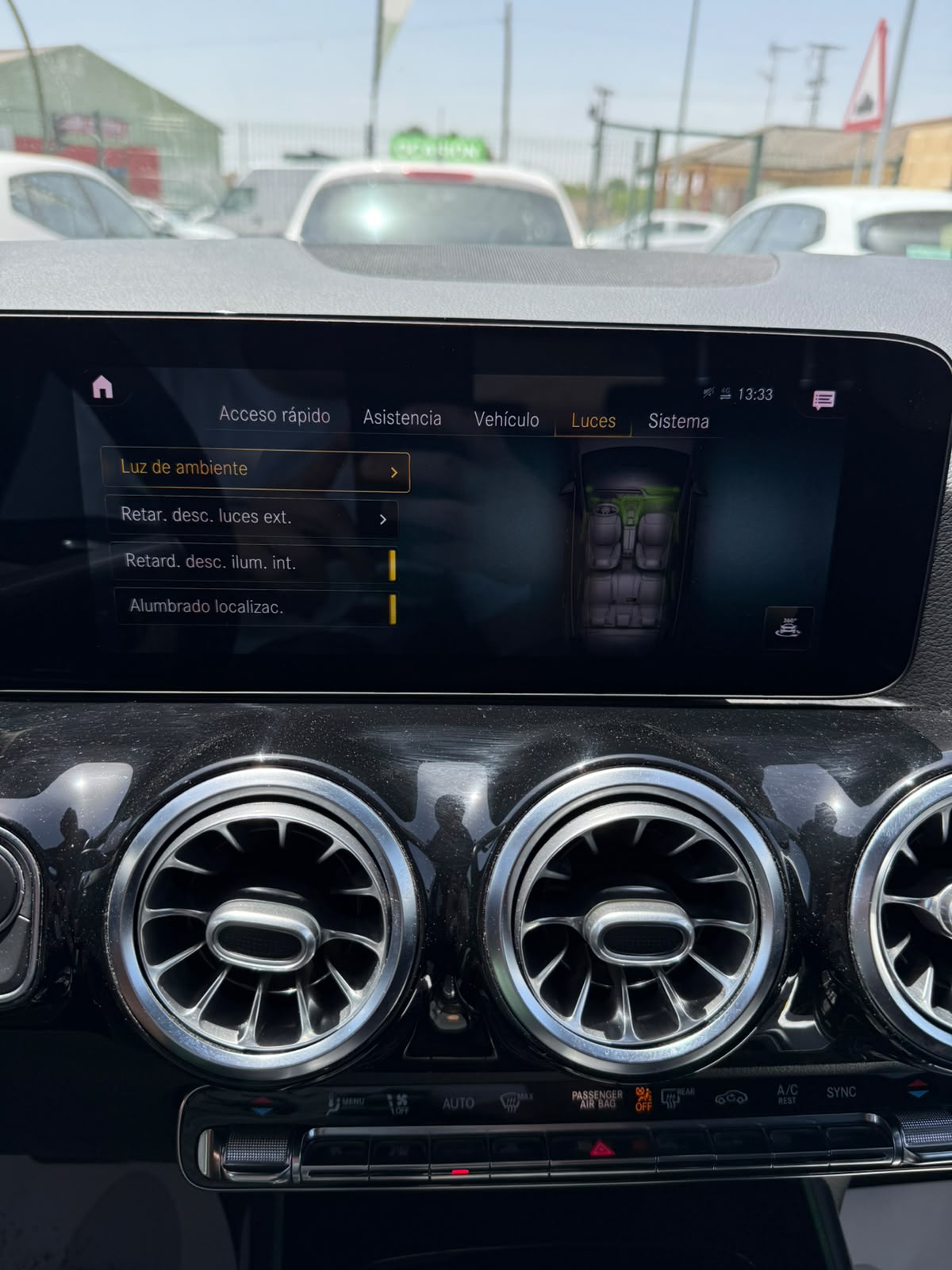 Mercedes-Benz Gla 200 D AMG-Line 8G-DTC - Imagen 16