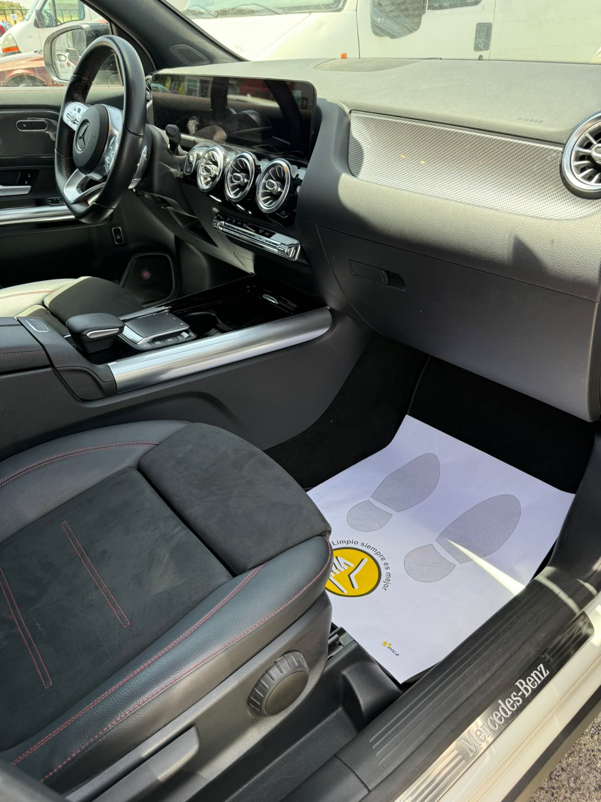 Mercedes-Benz Gla 200 D AMG-Line 8G-DTC - Imagen 19