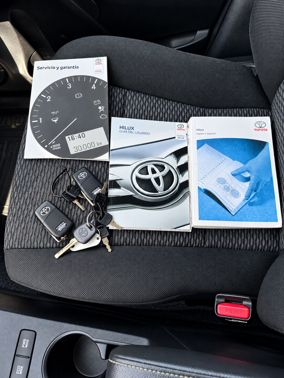 Toyota Hilux GX Cab. Doble 2.4D-4D 150Cv GX S/S Hard Top RSI SmartCap - Imagen 13