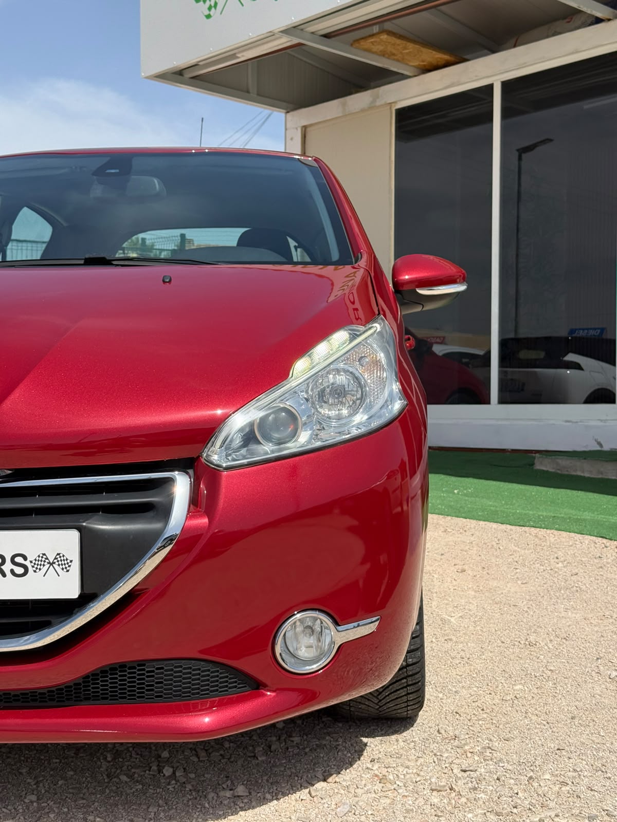 Peugeot 208 Allure 1.6BlueHDi 100Cv S/S - Imagen 3