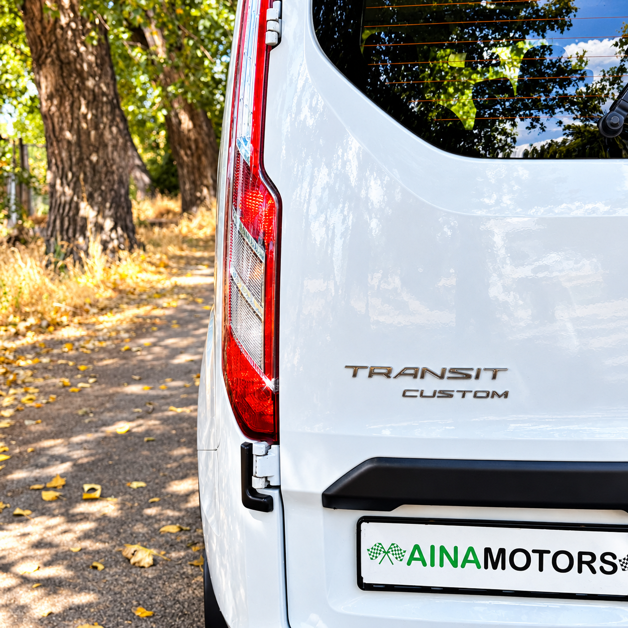 Ford Transit Custom 9 PLAZAS Kombi 320 L1H1 2.0TDCi 105Cv - Imagen 10