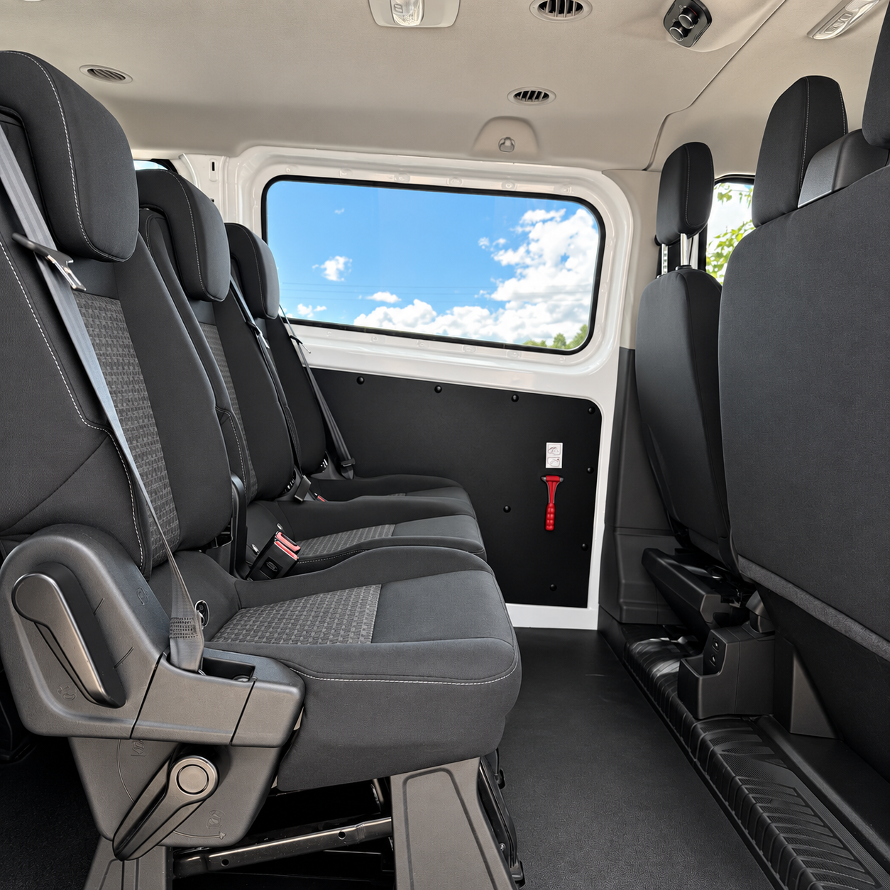 Ford Transit Custom 9 PLAZAS Kombi 320 L1H1 2.0TDCi 105Cv - Imagen 26