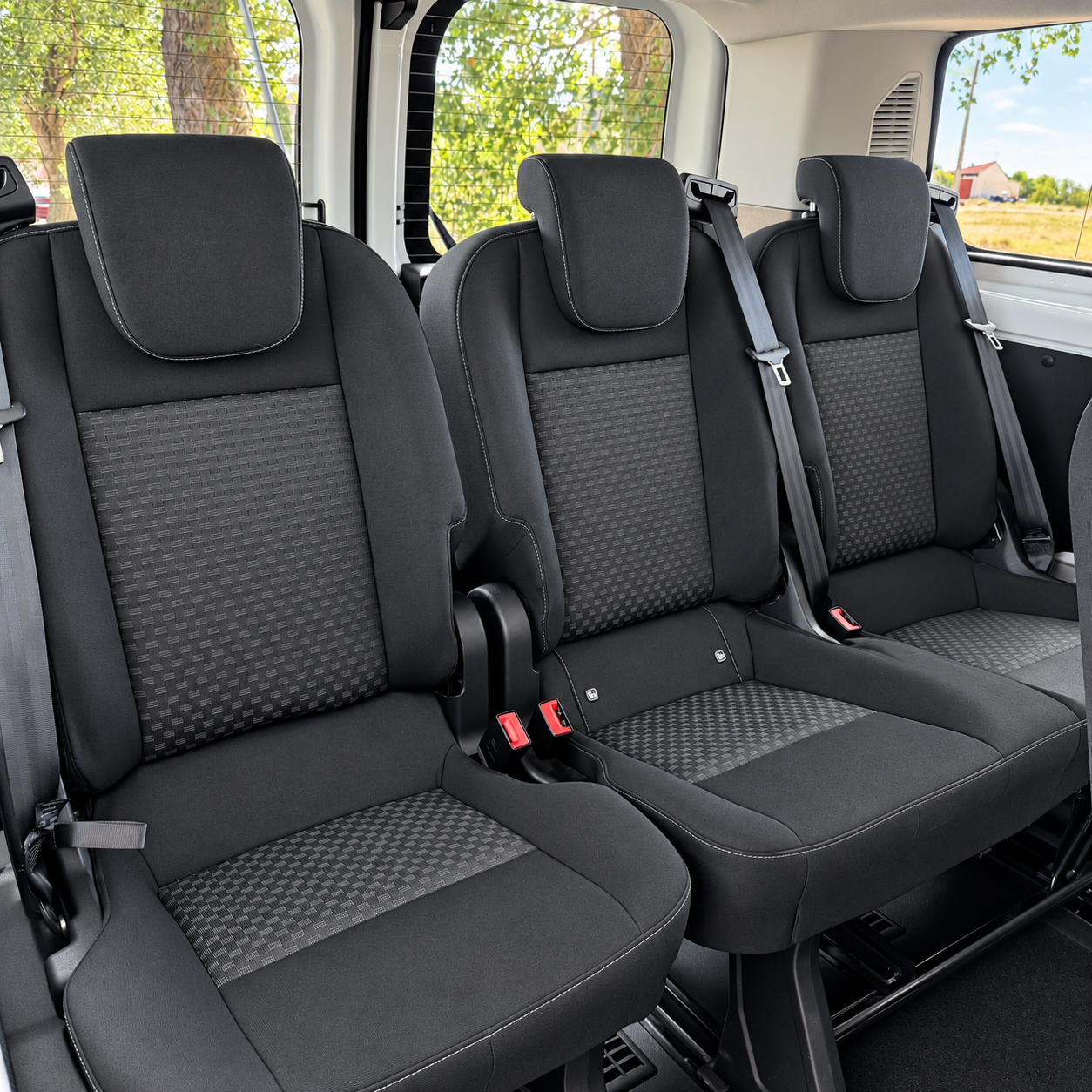Ford Transit Custom 9 PLAZAS Kombi 320 L1H1 2.0TDCi 105Cv - Imagen 27