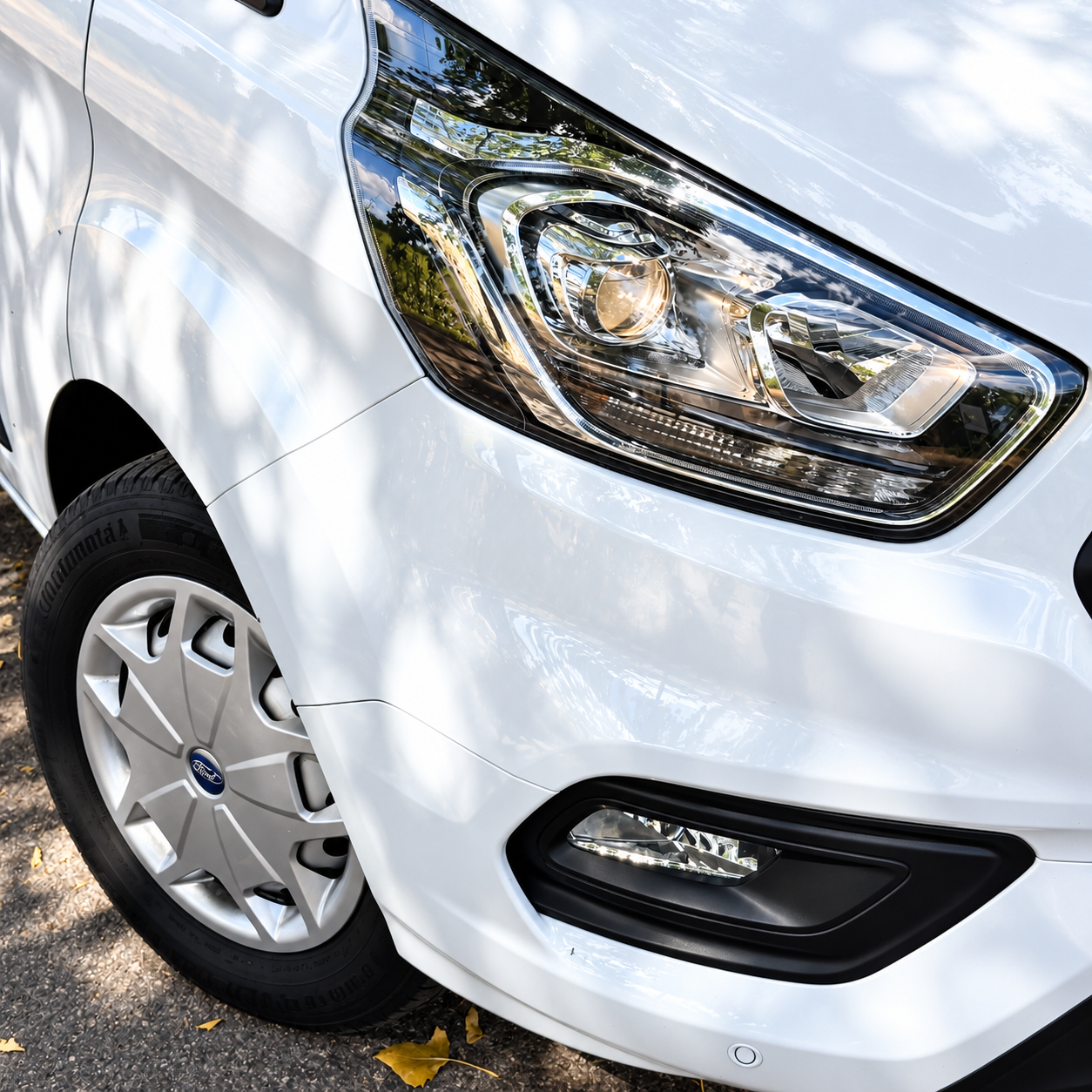 Ford Transit Custom 9 PLAZAS Kombi 320 L1H1 2.0TDCi 105Cv - Imagen 11